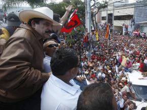 Manuel Zelaya addressing supporters from the balcony of the Brazilian embassy in Tegucigalpa