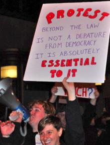 Protesters fill the streets of Chicago on their way to a general assembly