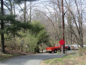 The dead-end turnaround in Ken-Gar, photographed in 2012